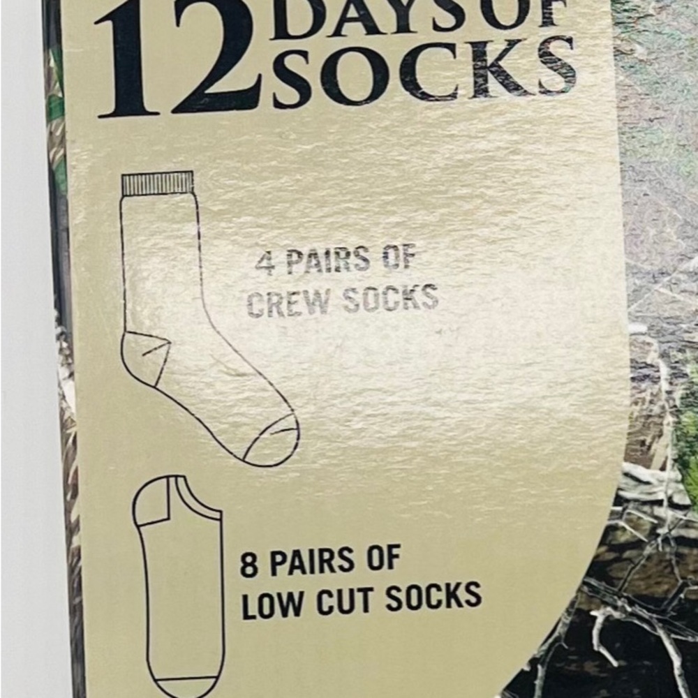 NWT Outdoorsmen 12 Days of Socks Boxed Sock Set Camo Hunter Deer Fishing Mens - Picture 4 of 4
